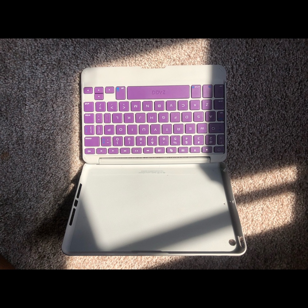 ZAGG ipad mini keyboard case